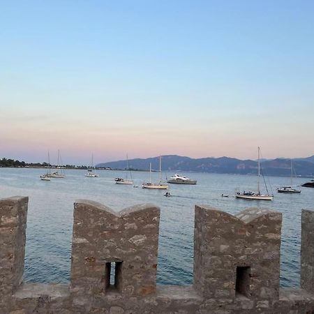 Madame Parisienne Βίλα Ναύπακτος Εξωτερικό φωτογραφία
